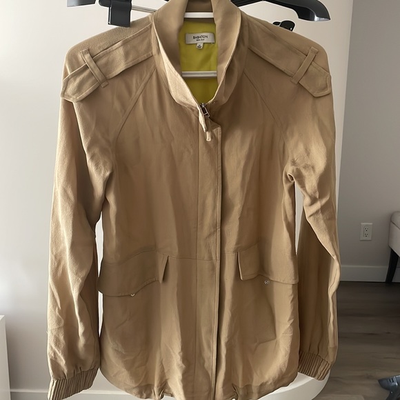ARITZIA BABATON 100% silk jacket - Picture 4 of 6